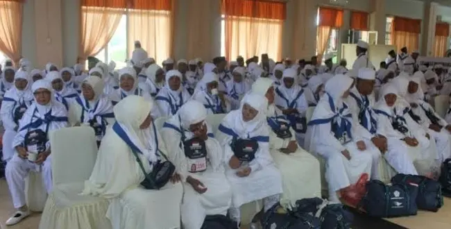 Pemkab Deli Serdang Bantu Rp 300 Ribu untuk Para Calon Haji Pemkab Deli Serdang Bantu Rp 300 Ribu untuk Para Calon Haji