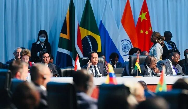 Hadiri BRICS, Presiden Jokowi: Hilirisasi industri tidak boleh dihalangi