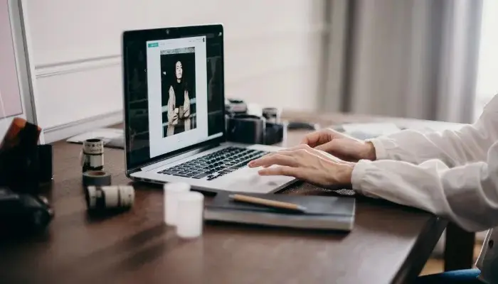 5 Platform Berbasis AI untuk Bikin Video Kreatif dengan Cepat 5 Platform Berbasis AI untuk Bikin Video Kreatif dengan Cepat