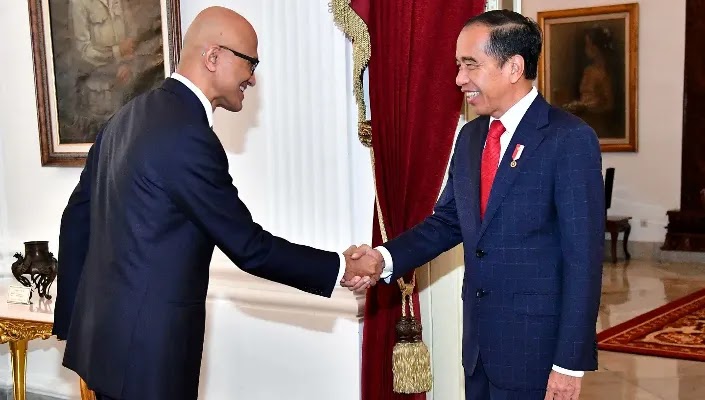 Presiden Jokowi minta Microsoft bangun pusat riset di IKN