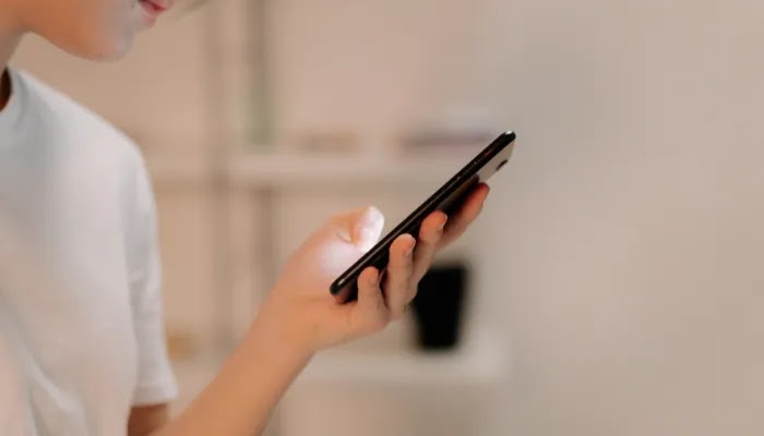 Awas! konten dewasa muncul tiba-tiba, tangkal dengan SafeSearch