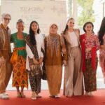 Dibalut budaya, produk fesyen dan kriya lokal Indonesia go global