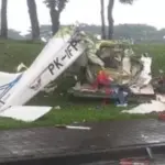 Video: Pesawat latih jatuh di BSD, hancur berkeping-keping