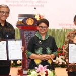 2 Poin penting MoU Kemlu dengan OJK dan Pos Indonesia