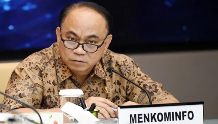 Menkominfo: 55% perusahaan global menggunakan AI