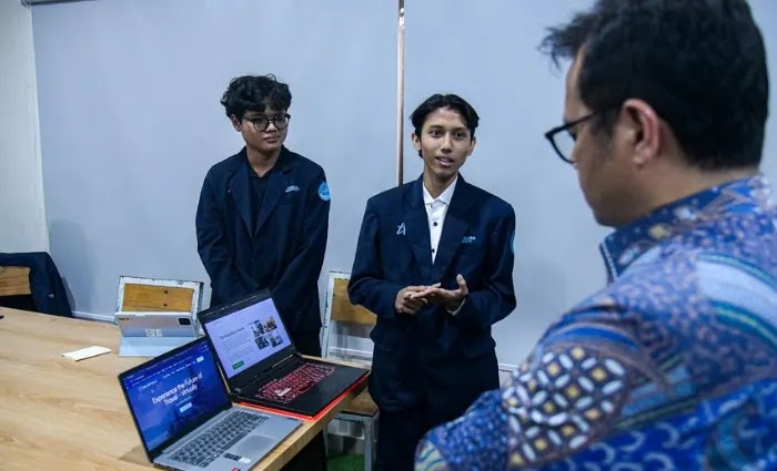 Adopsi AI masih terbatas di Indonesia, Wamen Nezar: biaya tinggi
