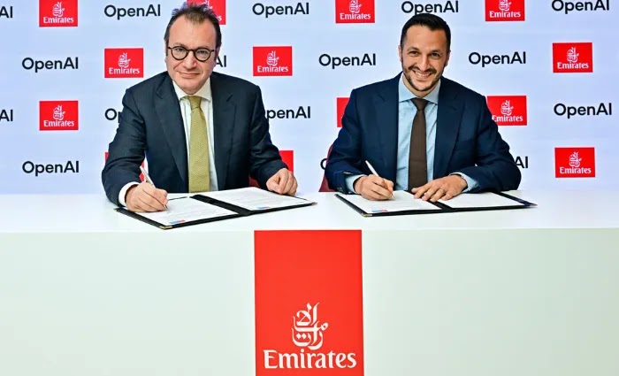 Direktur Regional OpenAI, Rod Solaimani dan Wakil Presiden Eksekutif TI, Ali Serdar Yakut mengumumkan Nota Kesepahaman EKxOpenAI-201125-1 di Dubai | dok: Emirates Direktur Regional OpenAI, Rod Solaimani dan Wakil Presiden Eksekutif TI, Ali Serdar Yakut mengumumkan Nota Kesepahaman EKxOpenAI-201125-1 di Dubai | dok: Emirates