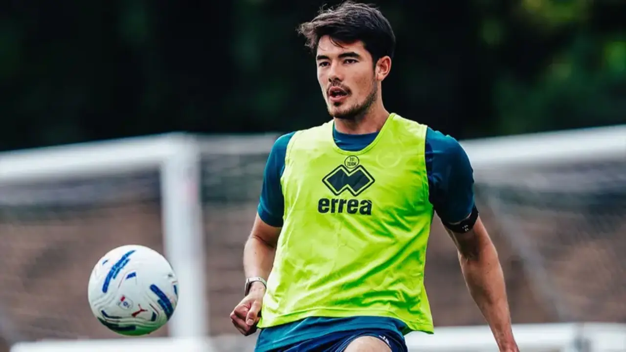 Elkan Baggott menjalani sesi latihan bersama Millwall.