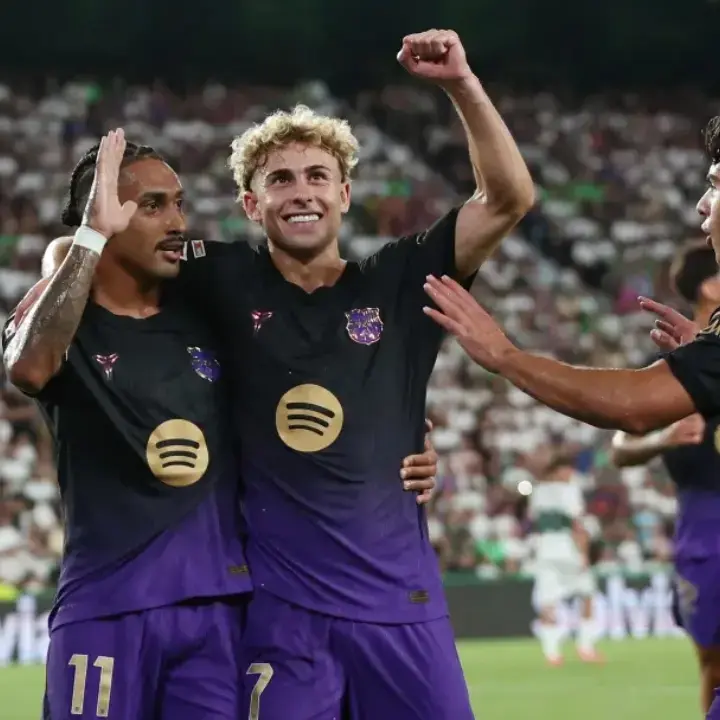 Barcelona Pesta Gol 5-0 atas Elche, Hansi Flick Puas dengan Performa Blaugrana
