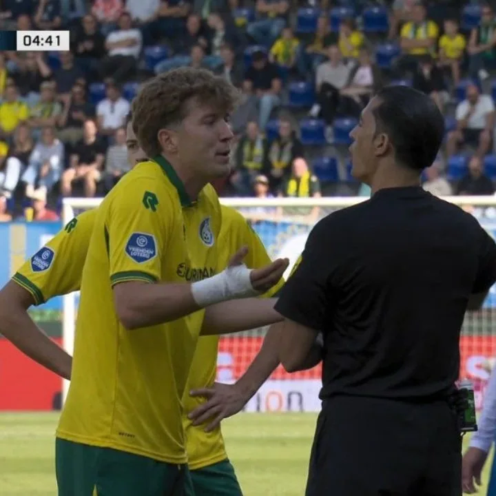 Ole Romeny Kartu Merah, Fortuna Sittard Tumbang 0-2 dari AZ Alkmaar