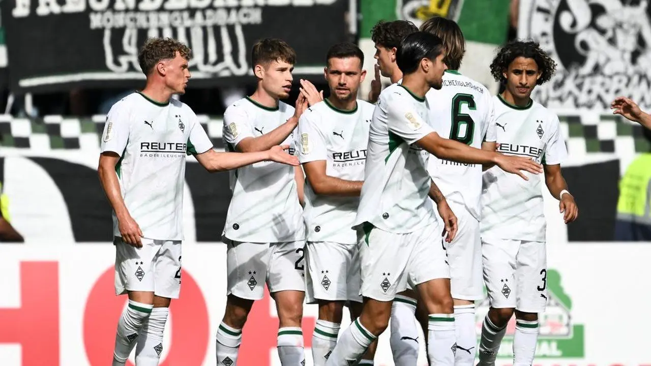 Borussia Moenchengladbach Menang 5-0 atas Schott Mainz, Kevin Diks Tampil sebagai Starter
