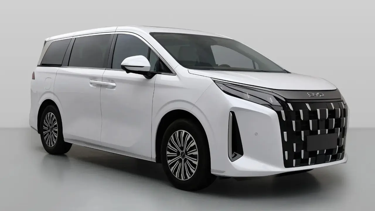 Byd M9