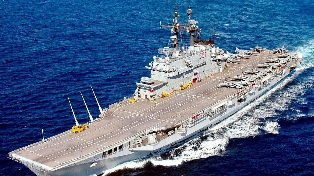 Calon Kapal Induk KRI Gajah Mada Mulai Berlayar dari Italia ke Indonesia