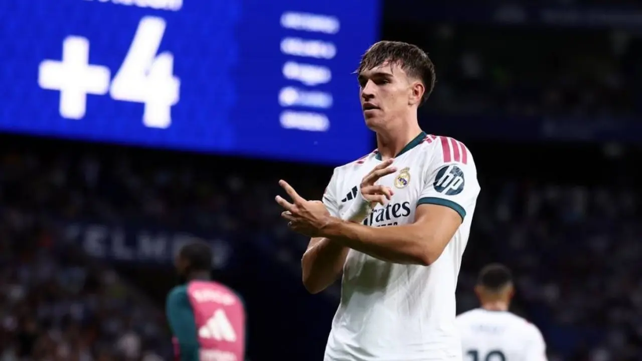 Carlos Espi Selebrasi Gol debut di Real Madrid