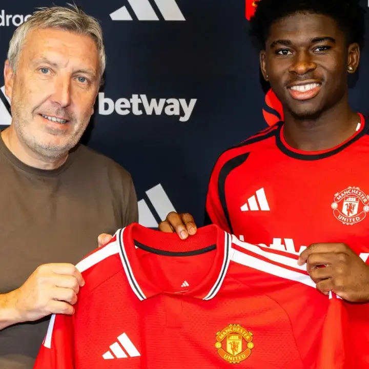 Manchester United Resmi Rekrut Gelandang Carlos Baleba dari Brighton