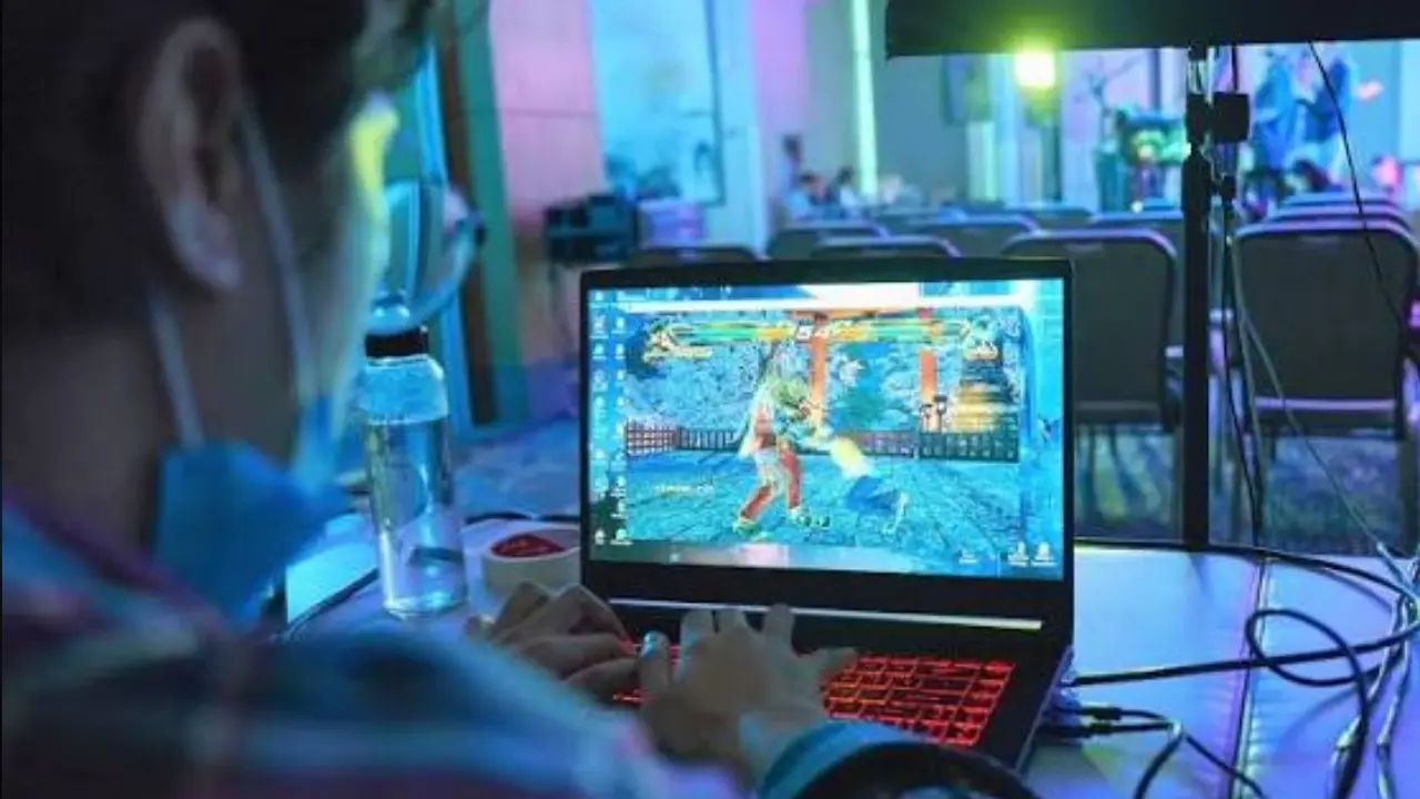 Bermain Game di Laptop