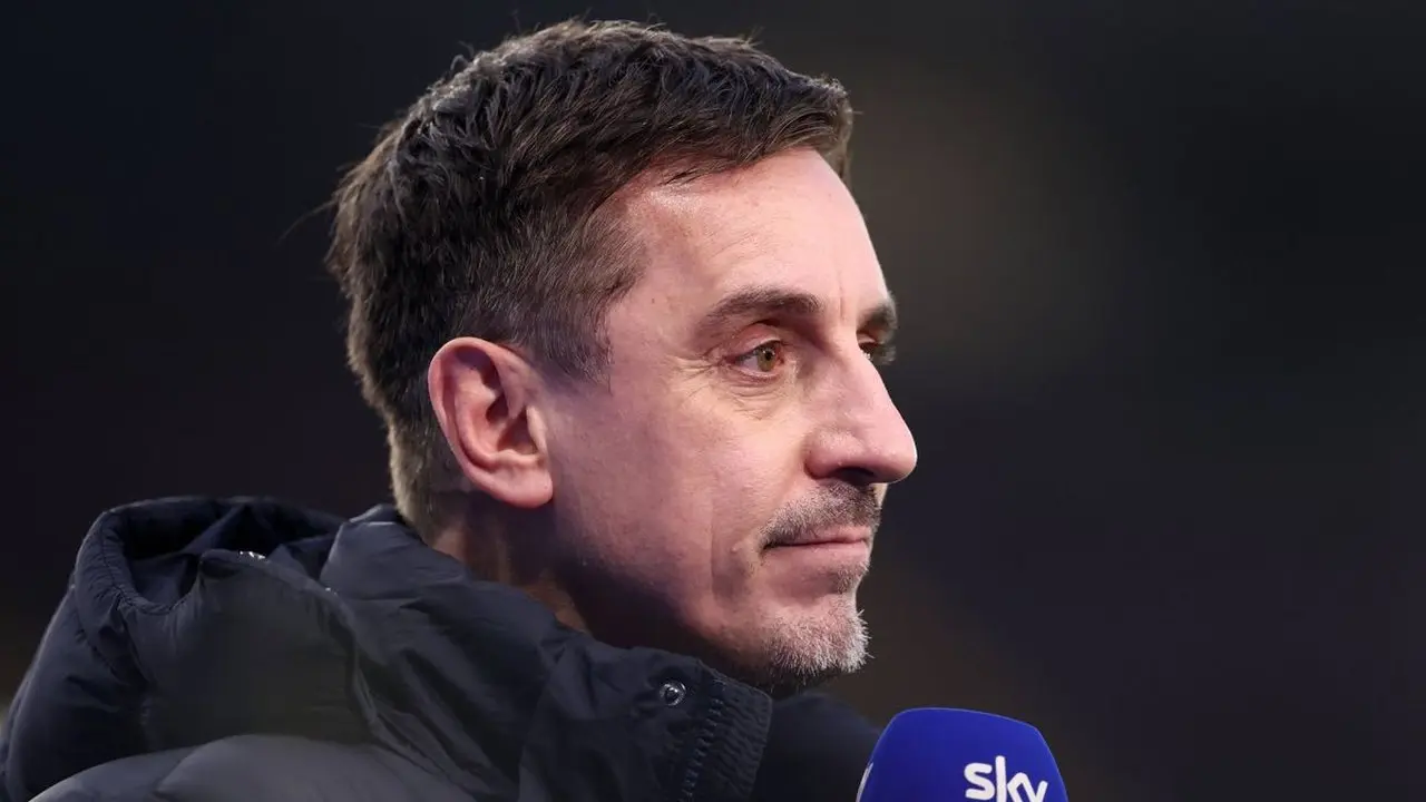Gary Neville Kritik Keras Duet Mahal Liverpool Alexander Isak dan Florian Wirtz