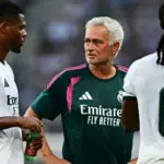 Jose Mourinho Ingatkan Dumfries Aturan Baru Lemparan ke Dalam di LaLiga