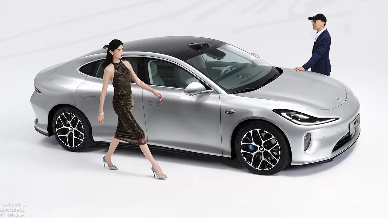 IM Motors Buka Pra-Pemesanan Sedan L6 Baru, Hadir dengan Sentuhan Desain Jimmy Choo