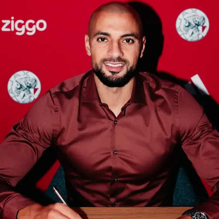 Sofyan Amrabat Resmi Gabung Ajax Amsterdam dengan Status Bebas Transfer hingga 2028