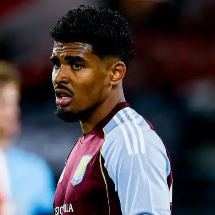 Manchester United Bidik Bek Kiri Aston Villa untuk Perkuat Pertahanan