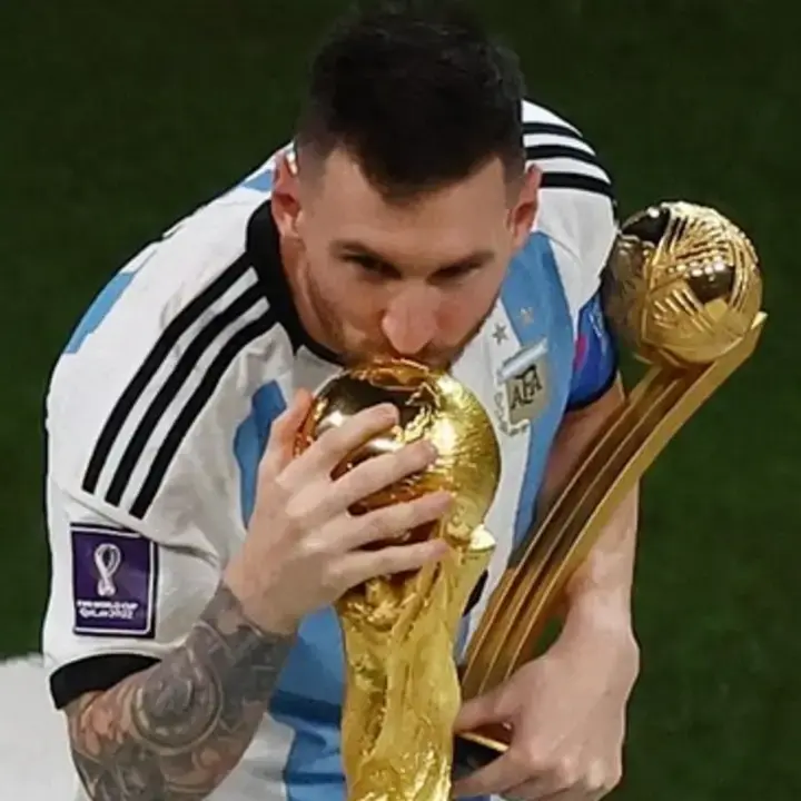 Lionel Messi Resmi Umumkan Pensiun dari Timnas Argentina, Akhiri Era 20 Tahun