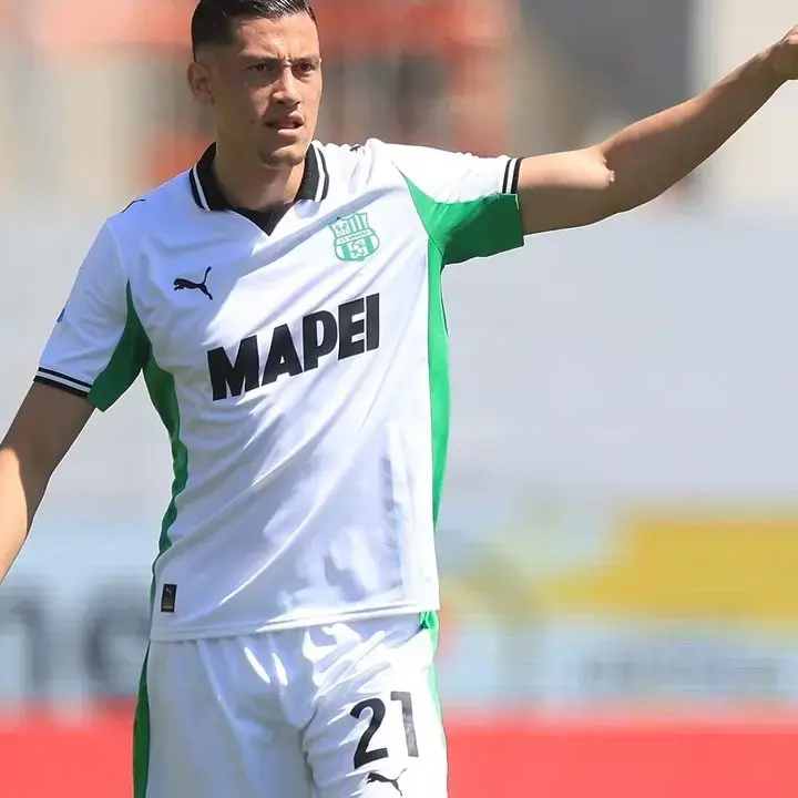 Jay Idzes Absen di Laga Pembuka Serie A 2026/2027, Pelatih Sassuolo Jelaskan Alasannya