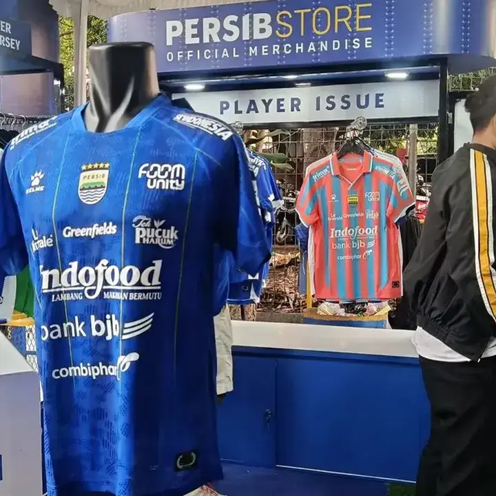 Jersey Baru Persib Bandung Laris Manis, Pesanan Bobotoh Lampaui 2.000