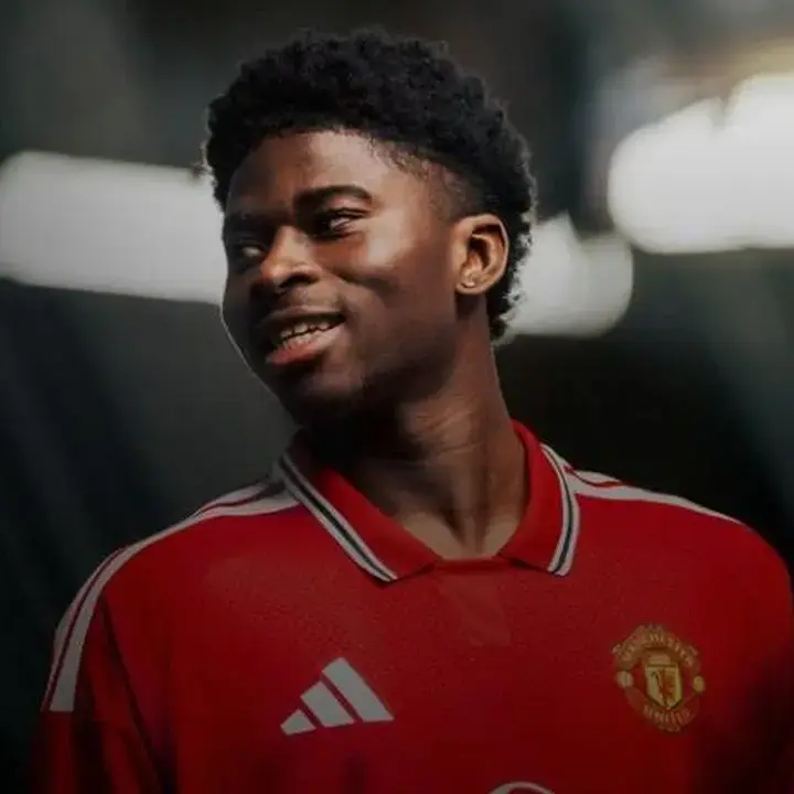 Manchester United Resmi Rekrut Gelandang Carlos Baleba dari Brighton