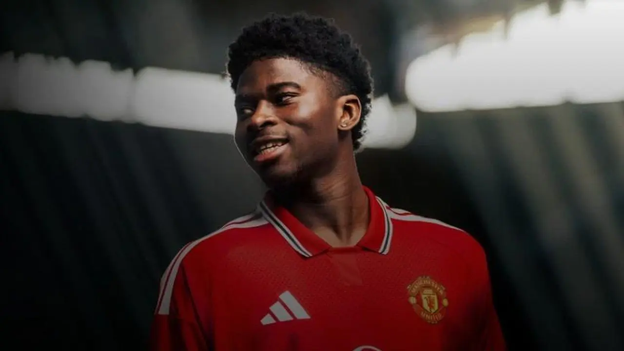 Carlos Baleba. Resmi ke Manchester United.