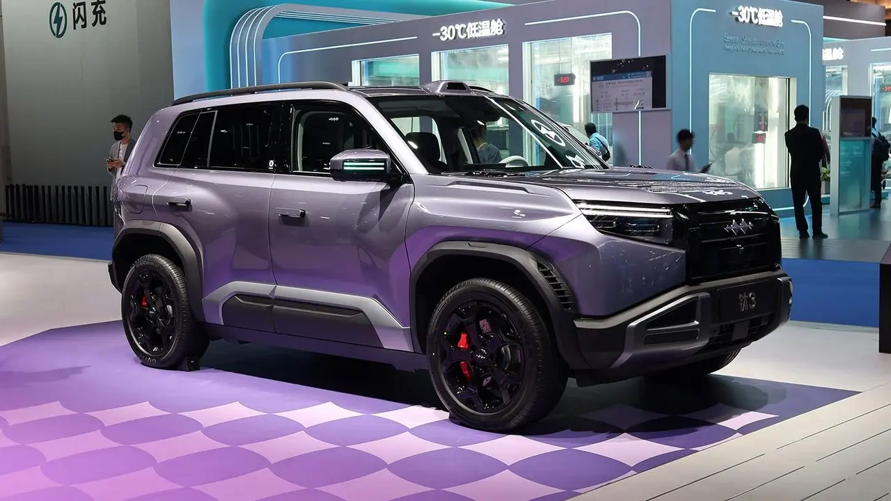 Penjualan Mobil Listrik di China Menurun, Namun Tetap Ungguli Pasar Konvensional
