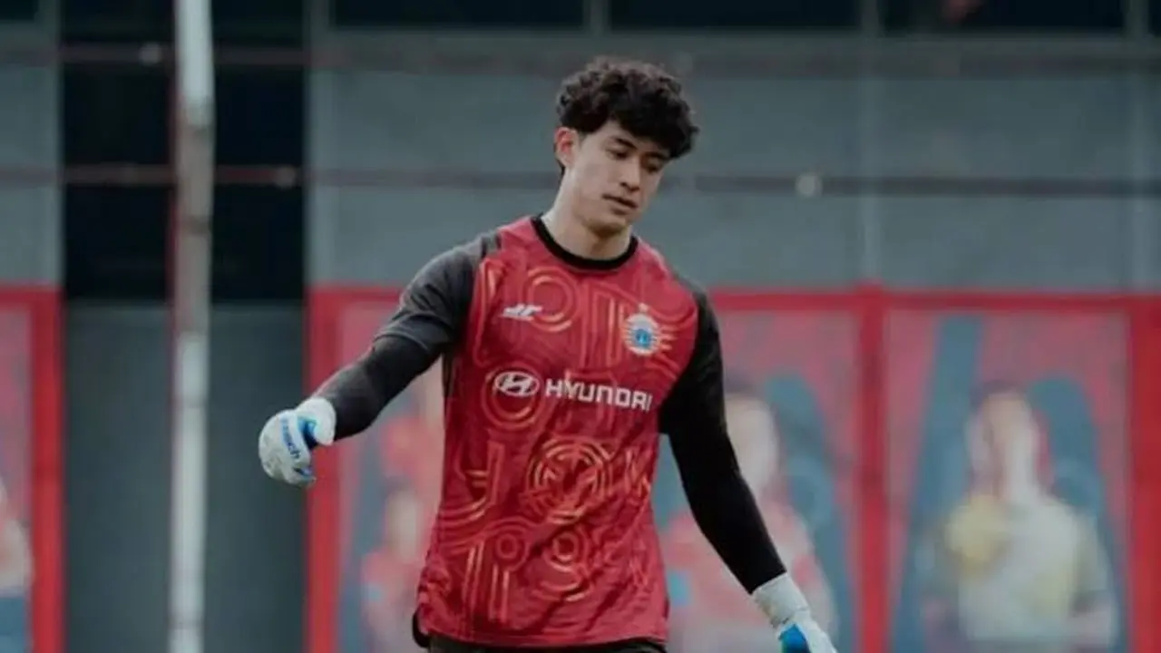 Persija Pinjamkan Cyrus Margono ke Malut United untuk Super League 2026/2027