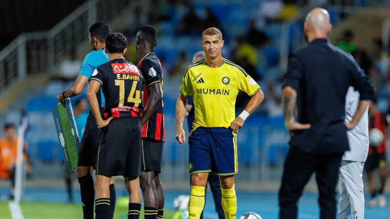 Ronaldo Cetak Gol Debut, Al Nassr Pesta 4 Gol ke Gawang Al Riyadh
