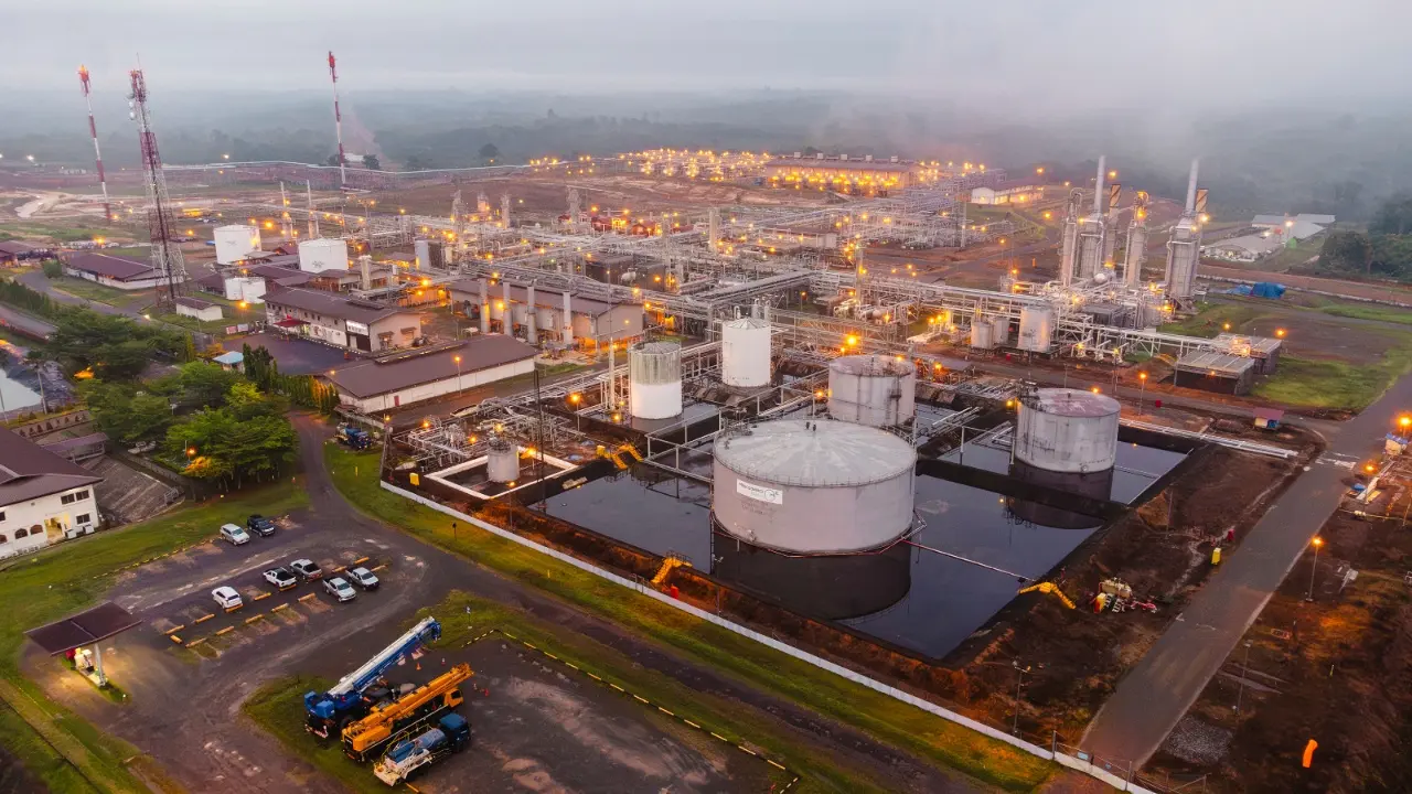 Bos Medco Buka Suara Soal Potensi Jual Saham Ammn Senilai Rp71 Triliun Begini Sikap Perseroan