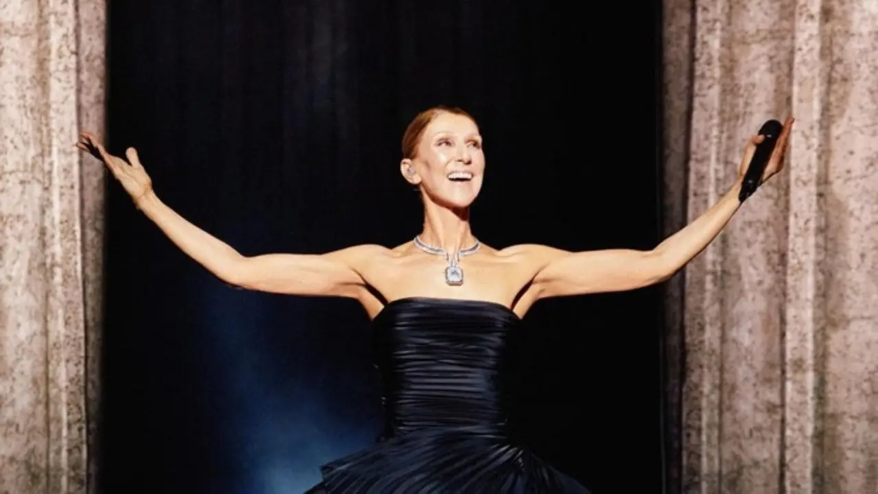 Celine Dion Kembali Bernyanyi Di Paris Momen Emosional Warnai Penampilannya