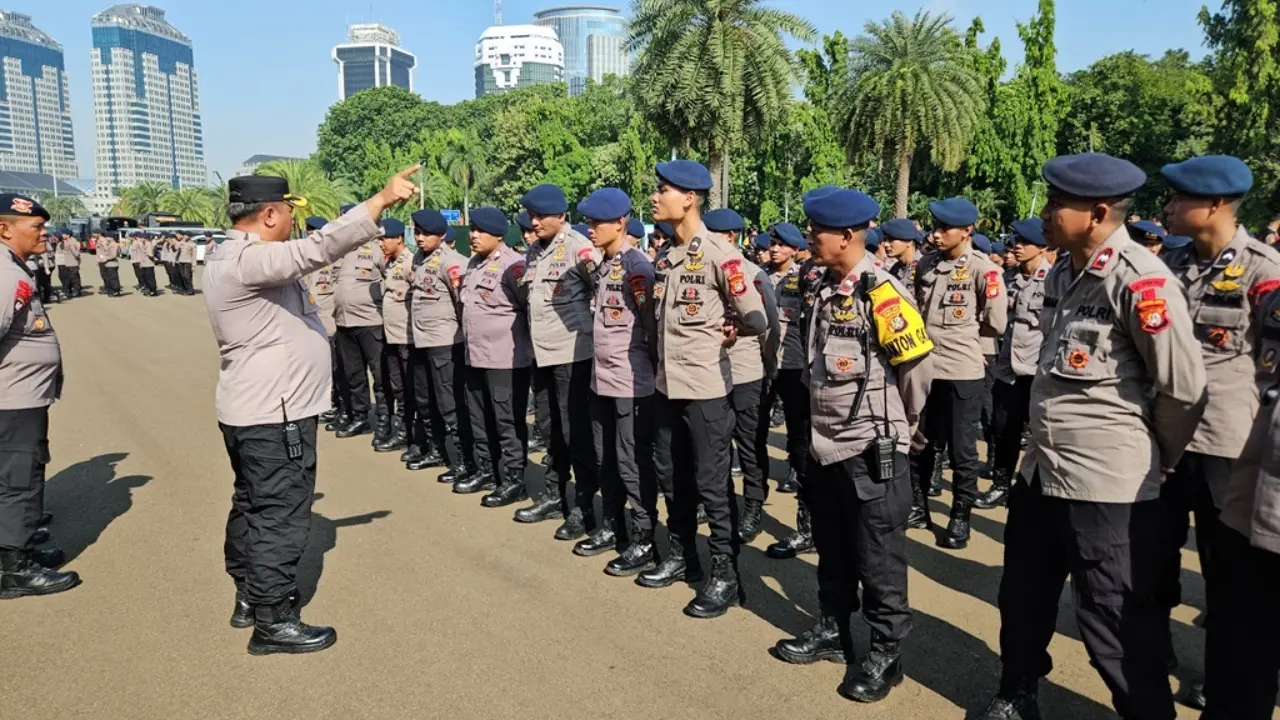 Demo Jakarta Hari Ini 11 734 Personel Gabungan Dikerahkan Di Tiga Titik Utama Pengamanan