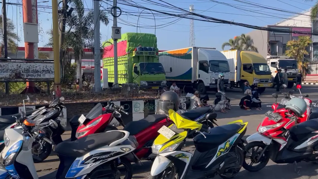 Krisis Bbm Makassar Picu Asn Wfh Pemerintah Tambah Pasokan Dan Perluas Operasional Spbu