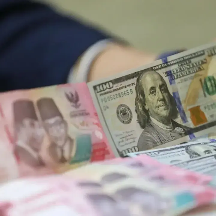 Kurs Dolar AS di BCA, Mandiri, BRI dan BNI Jumat 25 September, Rupiah Melemah ke Rp17.941