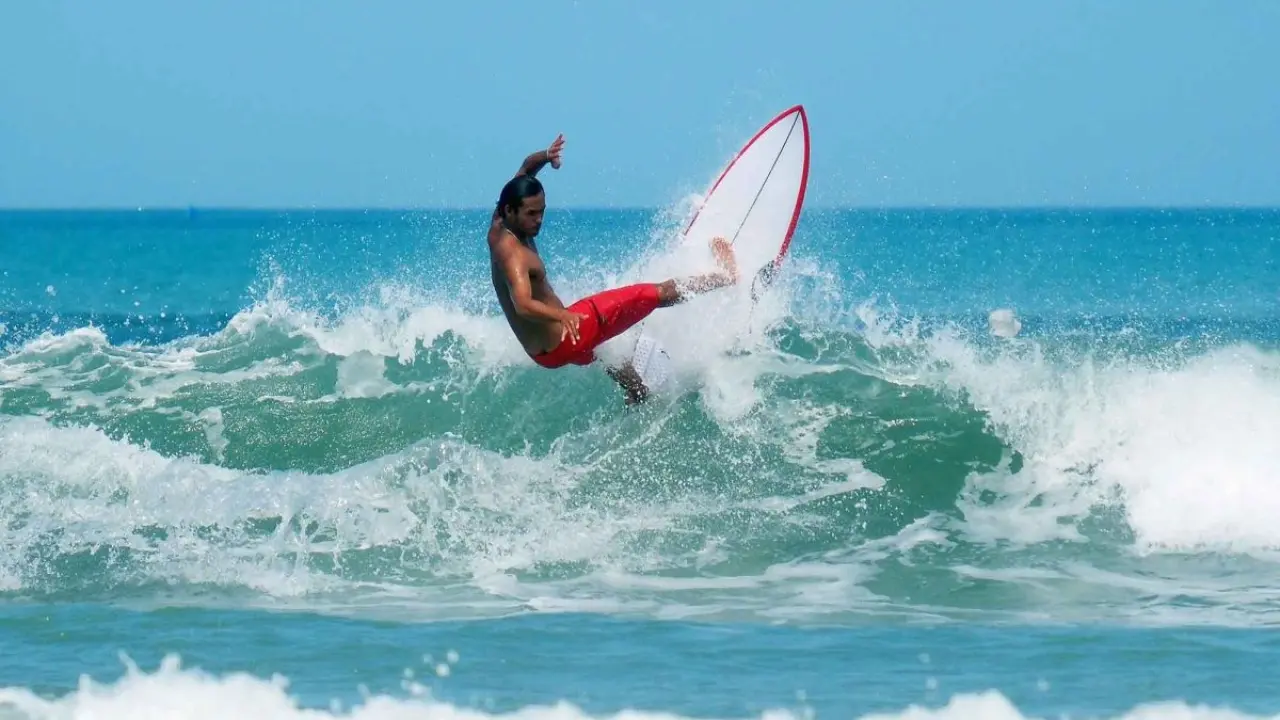 Pajar Ariyana Dan Jasmine Studer Lolos Ke Semifinal Surfing Asian Games 2026