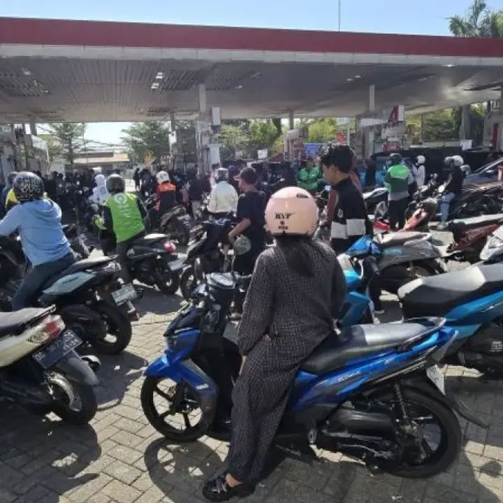 Pertamina Minta Maaf atas Antrean BBM di Makassar, Operasional SPBU Diperkuat untuk Percepat Layanan