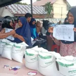 Perum Bulog Salurkan Bantuan Beras untuk 6.067 Warga Kota Juang Bireuen, Total Capai 138 Ton
