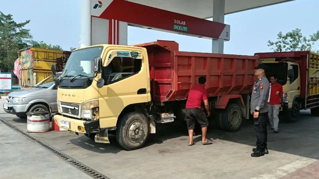 Polsek Boyan Tanjung Pantau Distribusi Bbm Di Apms Spbu Harga Jadi Perhatian Di Kapuas Hulu