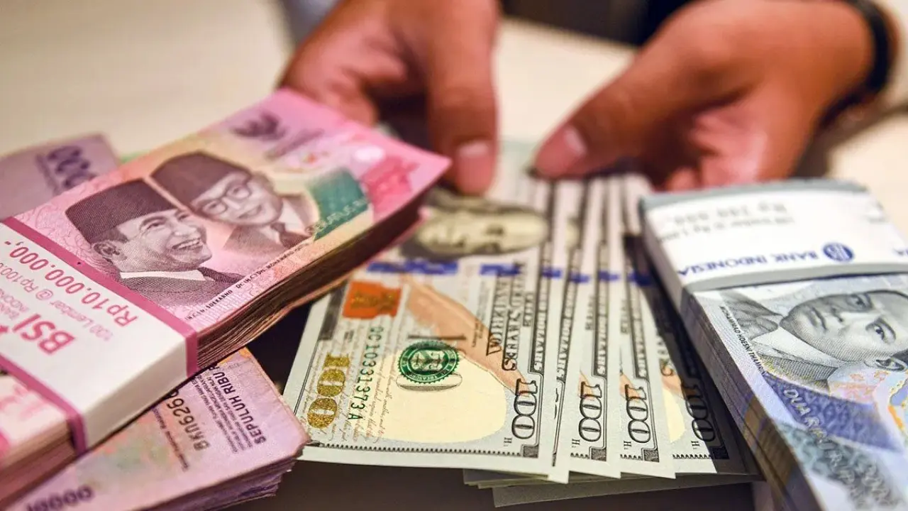 Rupiah Tertekan Lagi Dibuka Rp17 941 Per Dolar As Di Tengah Ekspektasi Kenaikan Suku Bunga The Fed