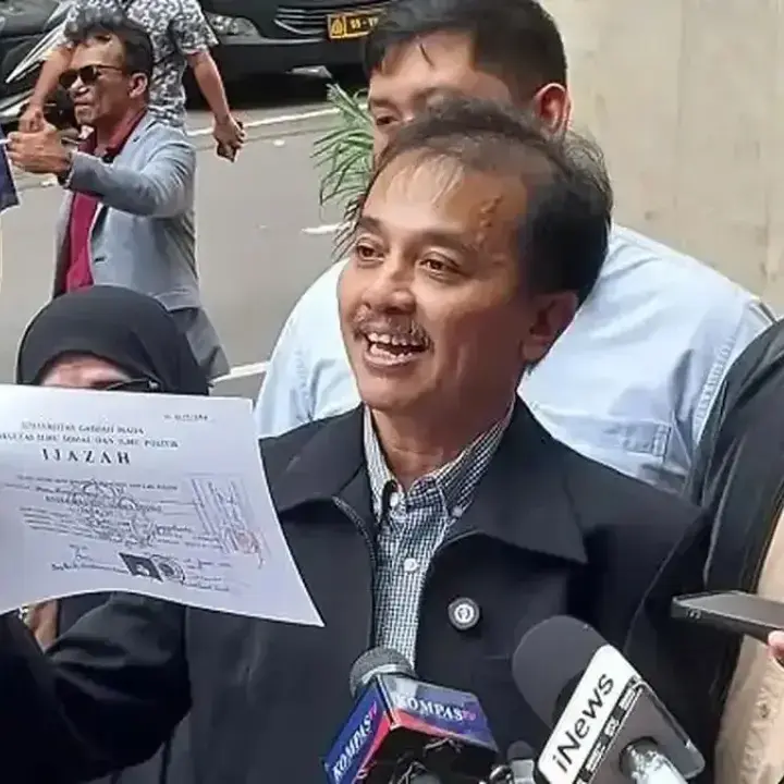 Sidang Ijazah Jokowi, Roy Suryo Bawa Wayang Petruk dan Singgung Lakon Petruk Dadi Ratu di Pengadilan
