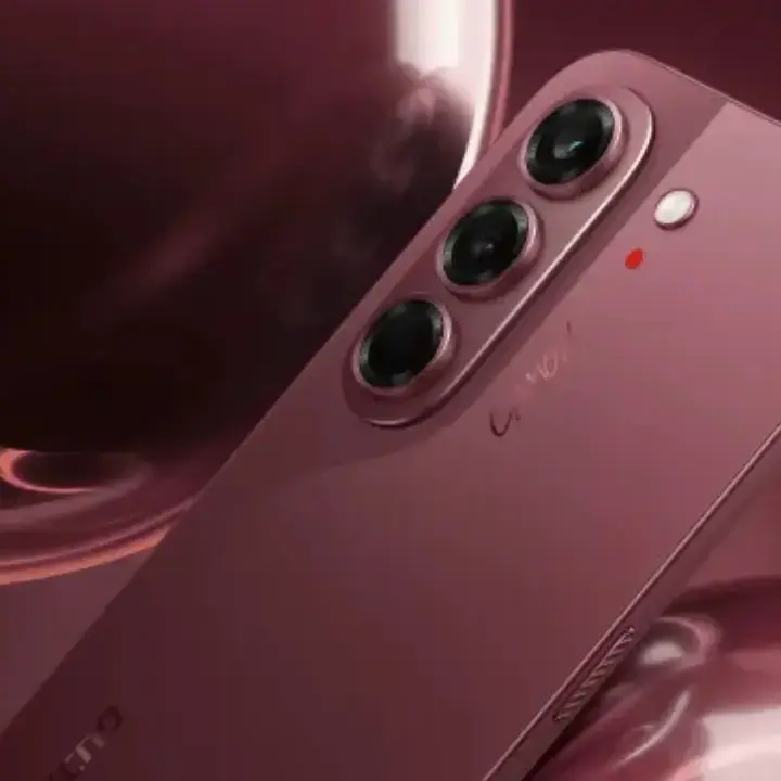 TECNO CAMON Slim 5G Resmi Diperkenalkan Global, Bawa Desain Tipis dan Fitur AI yang Menarik