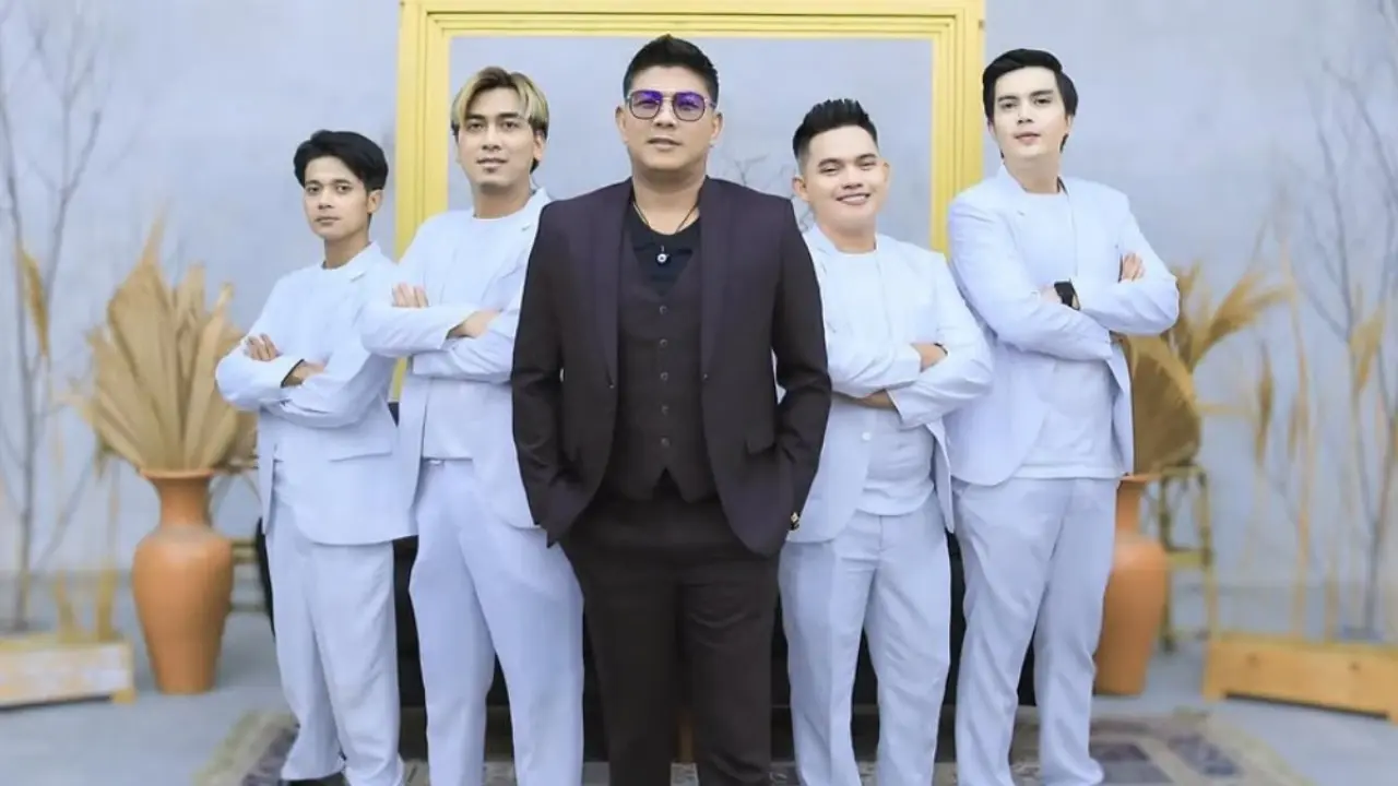 Tangis Andika Mahesa Pecah Saat Bertemu Dodhy Kangen Band Tegaskan Polemik Berakhir Dan Tak Bubar