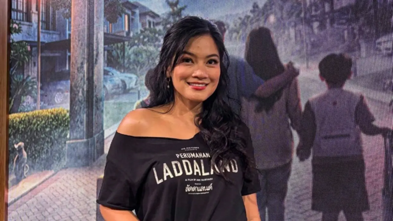 Titi Kamal Punya Kebiasaan Unik Saat Syuting Bawa Kasur Hingga Karaoke Dan Peralatan Bersih Bersih