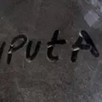 Abu Vulkanik Anak Krakatau Selimuti Rumah Warga di Ciputat