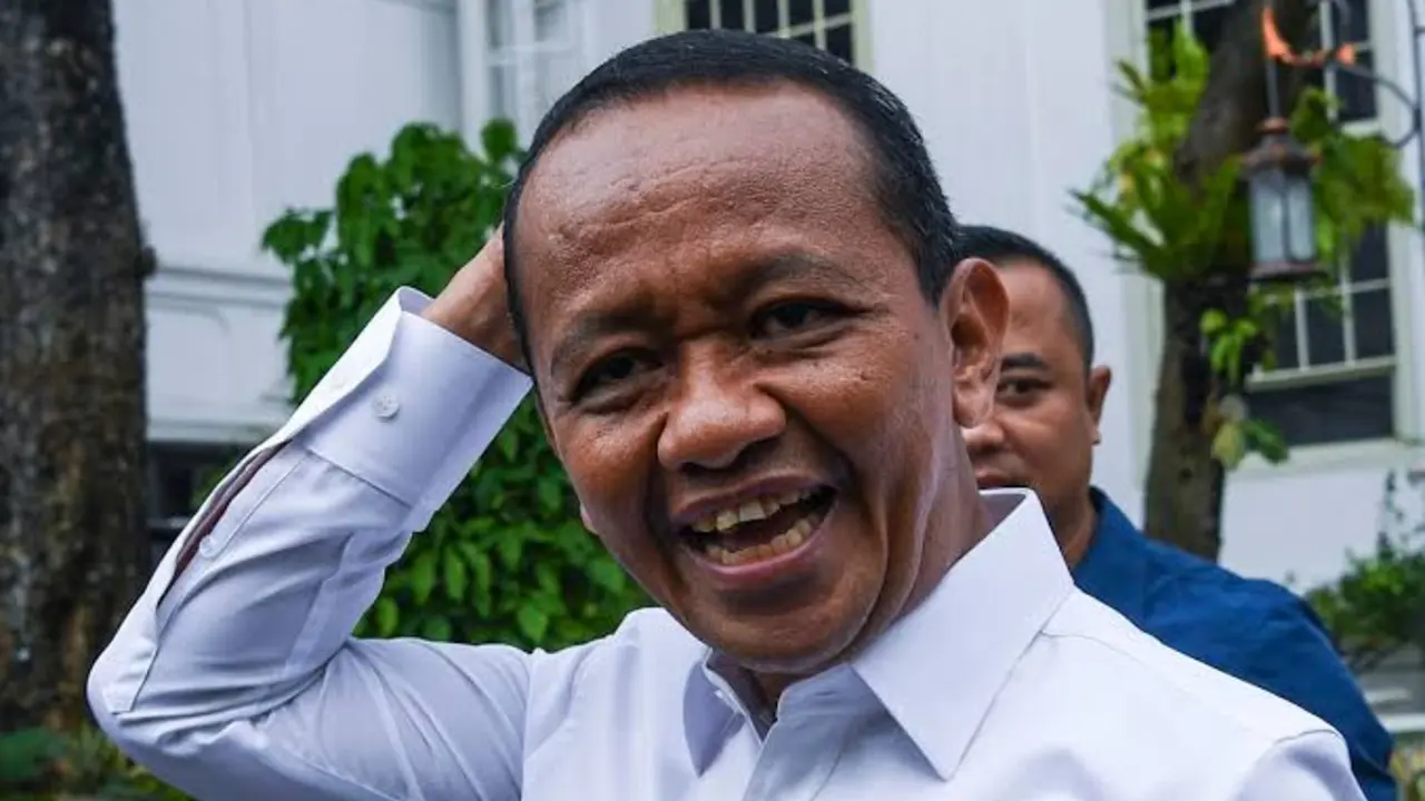 Bahlil Sebut Pemerintah Siapkan Aturan Batasi Pembelian Pertalite dan Biosolar
