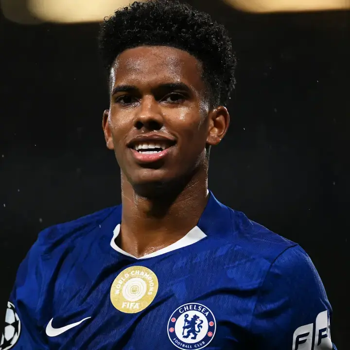 Masa Depan Estevao di Chelsea: Antara Sabar dan Cari Klub Baru